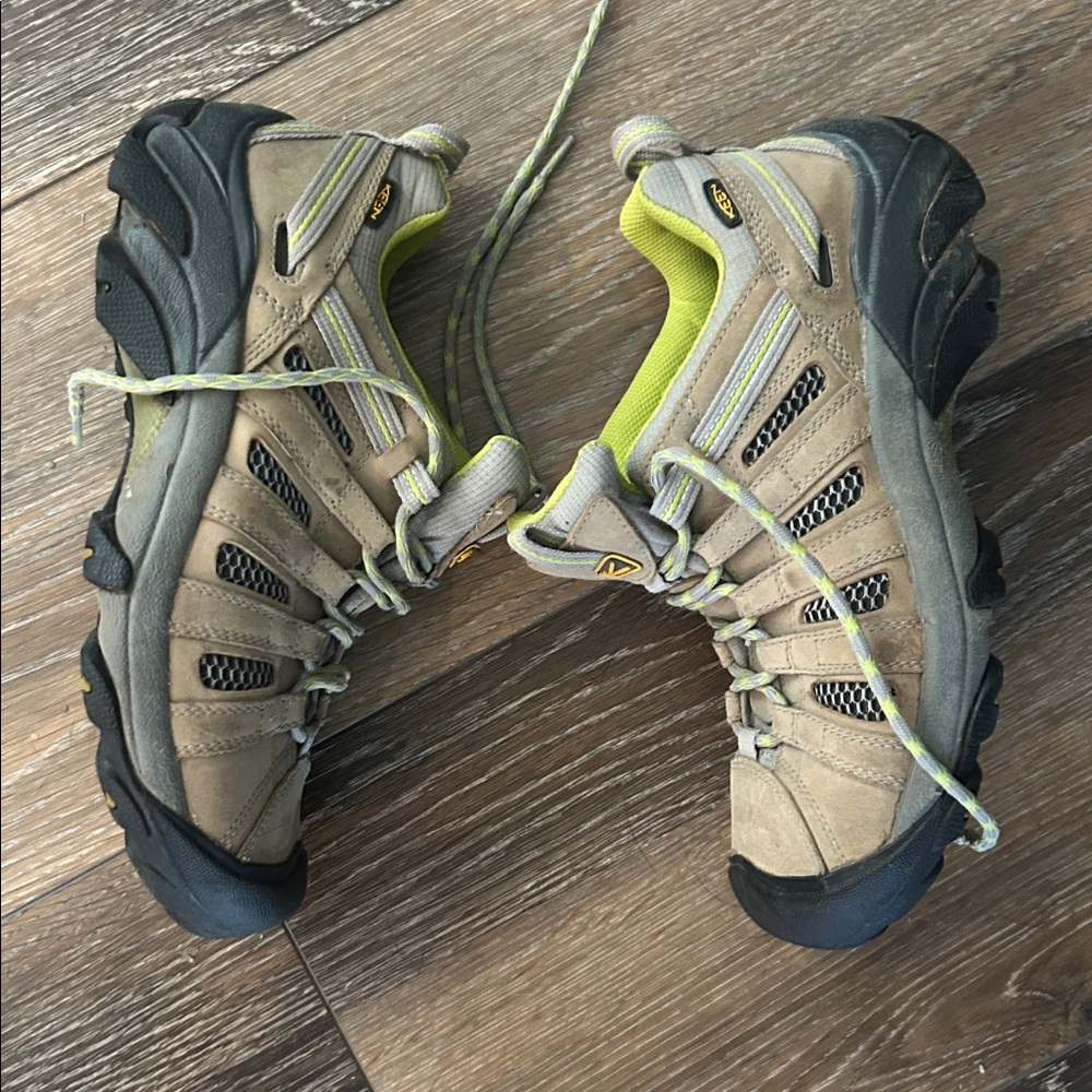 KEEN Women's Voyageur Hiking Shoes - Picture 3 of 8